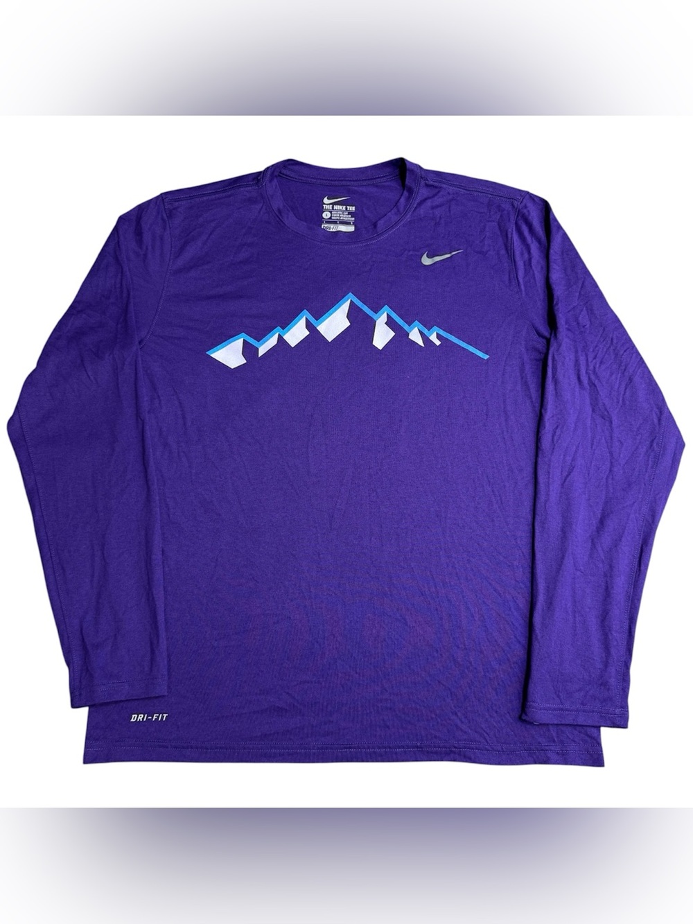 Nike Utah Jazz Dri-FIT Mountain Basketball Long-Sleeve Shirt Purple Athletic Fit